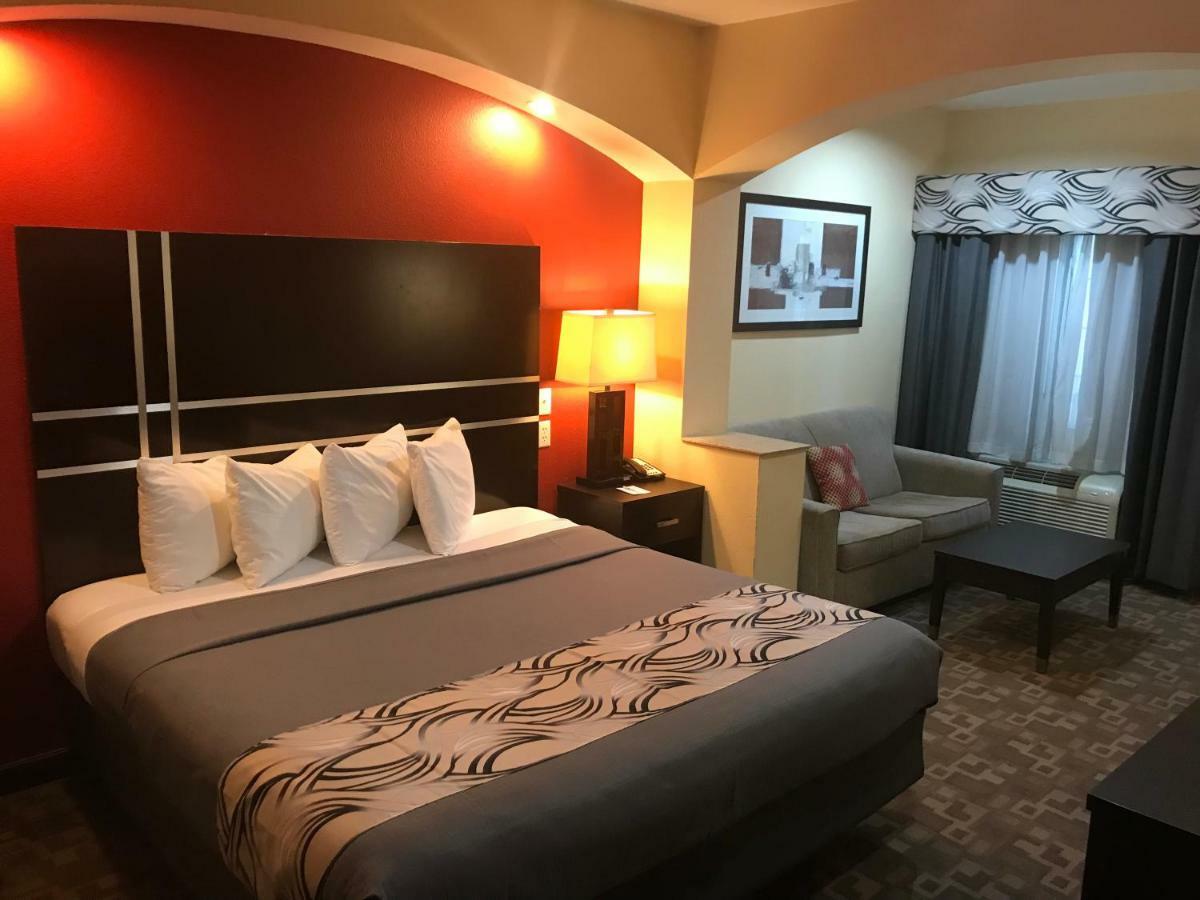 Regency Inn & Suites - เบย์ทาวน์ ภายนอก รูปภาพ
